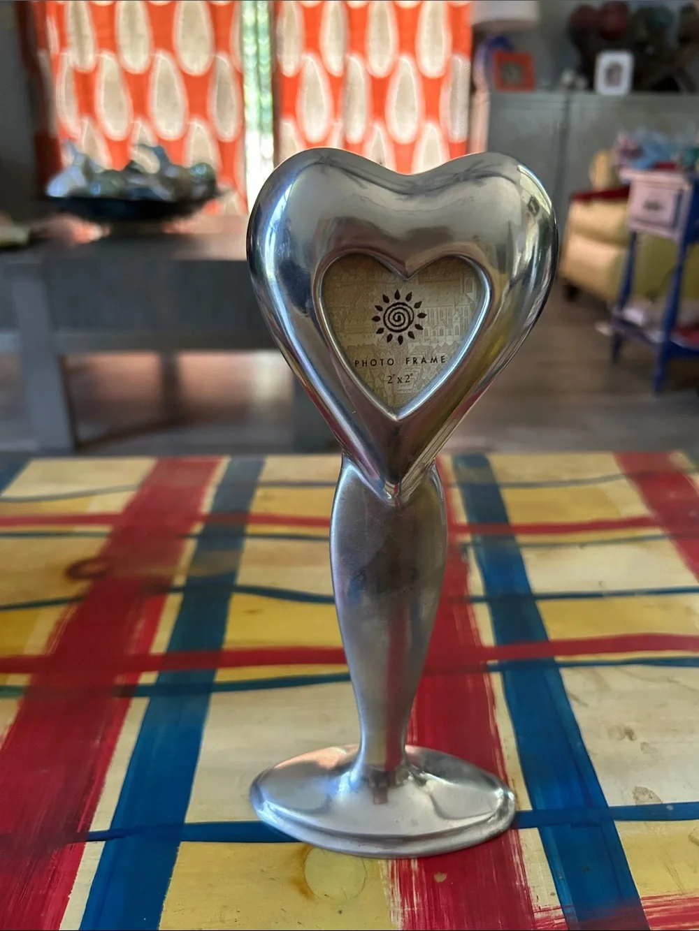 Heart-Shaped Silver Photo Frame Stand